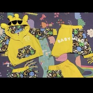 BAPE limited edition giraffe suit 110cm（hoodie + crying face pants）